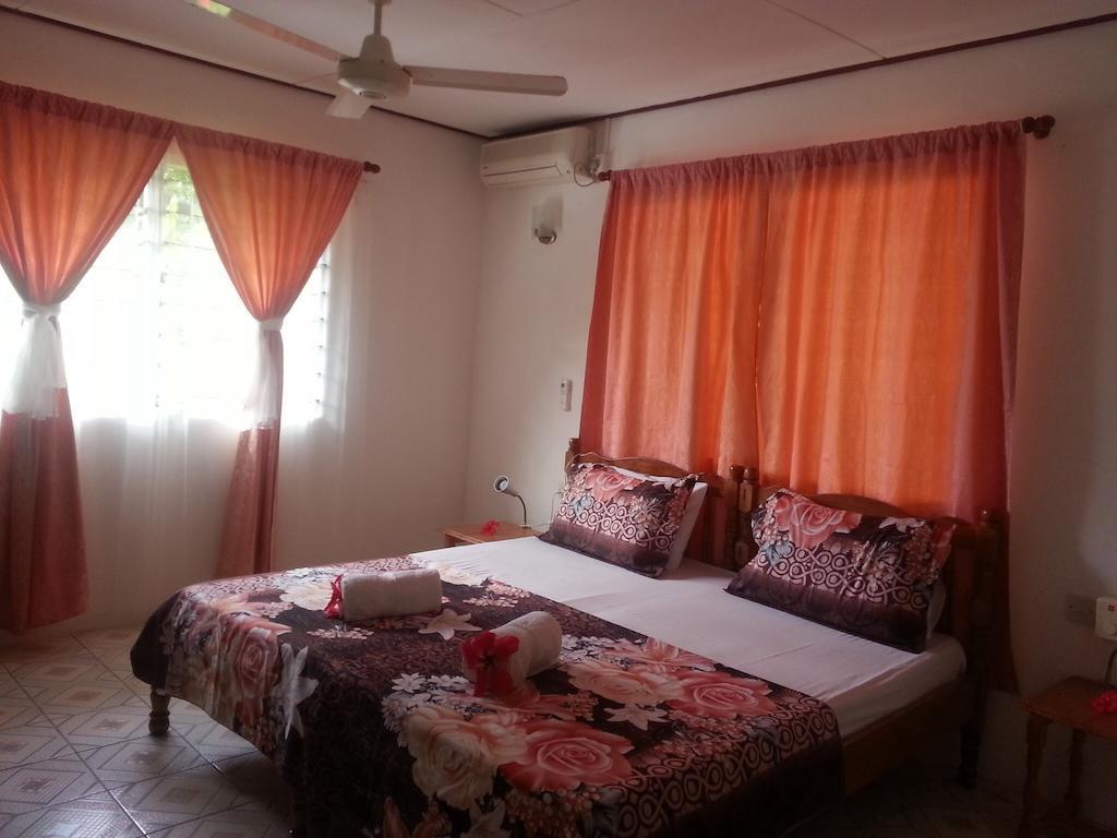 Zanboza Guesthouse La Digue Cameră foto
